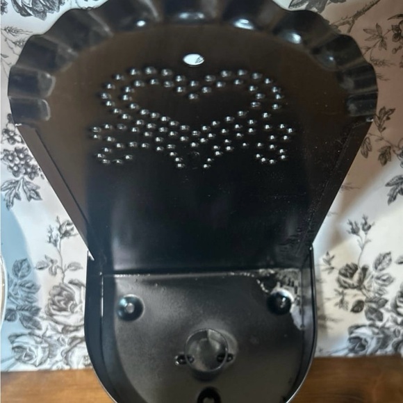 Primitive Home Interiors Metal Candle Sconce - Picture 7 of 8